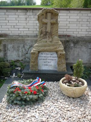 75. výročí konce 2. světové války ve vpomínkách občanů Šumic, hrob rumunských vojáků je v Brně
